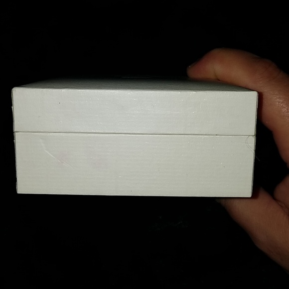 Empty Pandora Box - Picture 6 of 7